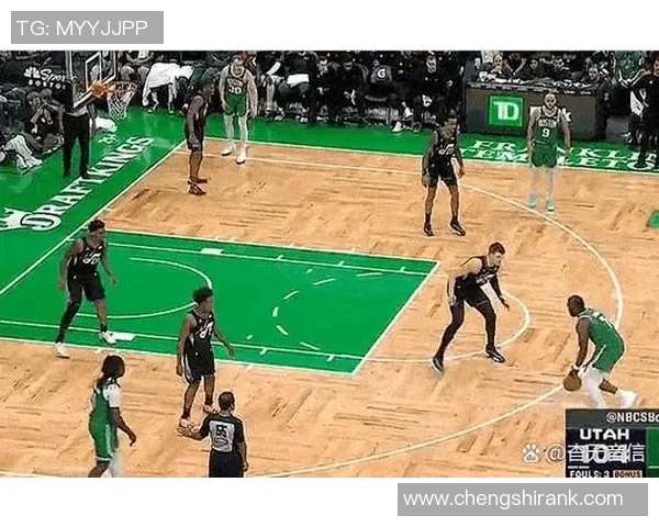 惨遭隔扣!凯斯勒登场29分钟交出3分9篮板6失误4犯规 惨遭隔扣!凯斯勒登场29分钟交出3分9篮板6失误4犯规