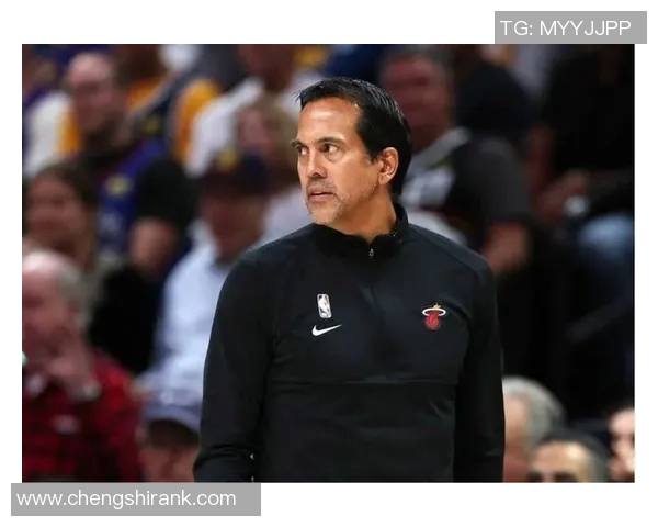 20分14板!斯波:韦尔篮板球表现亮眼存在感十足 一直在稳定进步 20分14板!斯波:韦尔篮板球表现亮眼存在感十足 一直在稳定进步